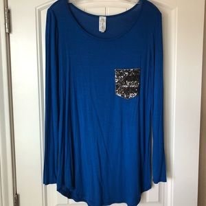 Blue tunic w/sequin pocket